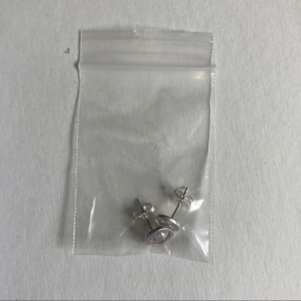 𝅺!!LAST PAIR!! Sterling Silver Smile Emoji Earrings - Picture 7 of 7